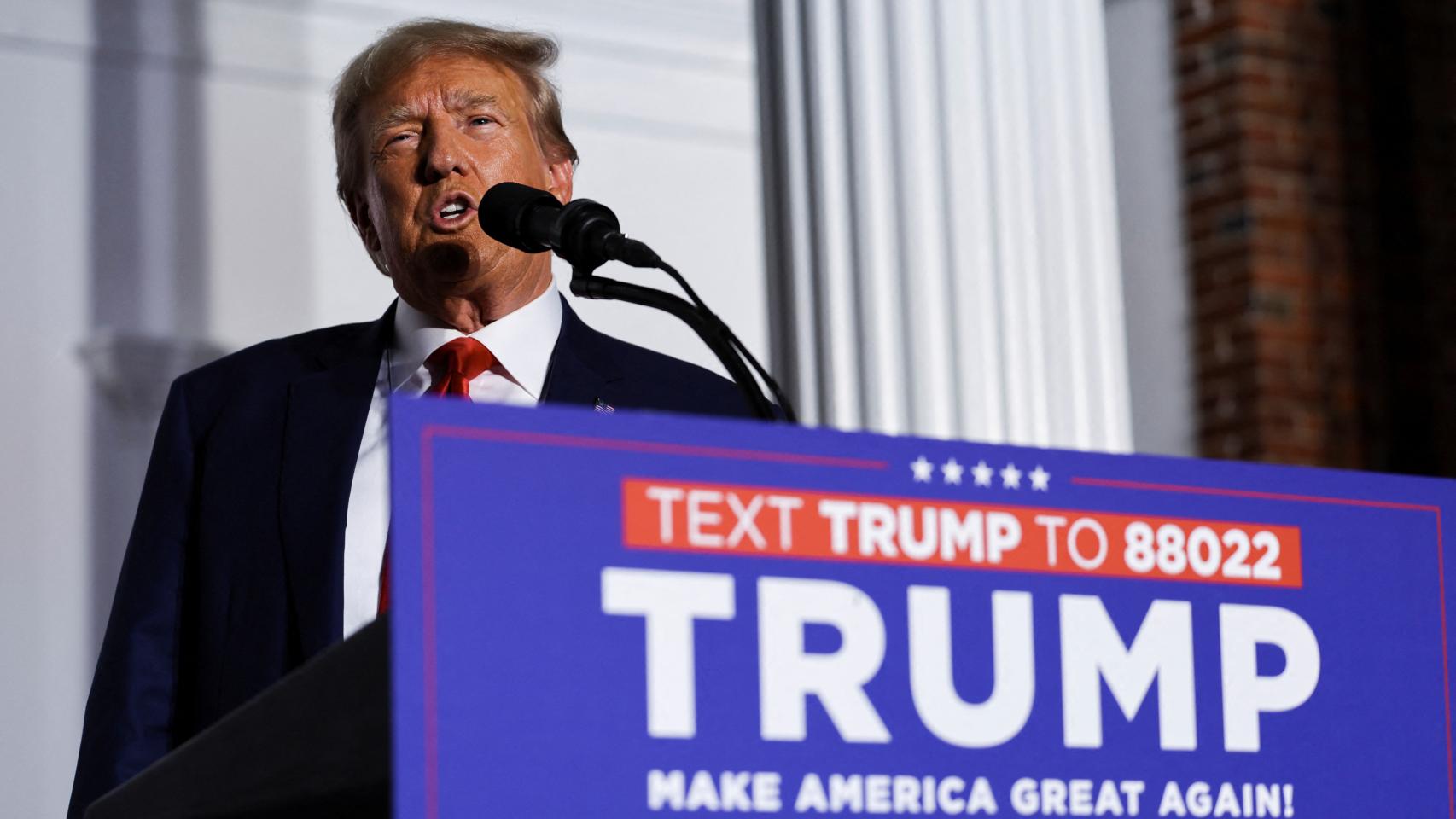 Donald Trump durante su comparecencia en Nueva Jersey tras ser procesado en Miami.