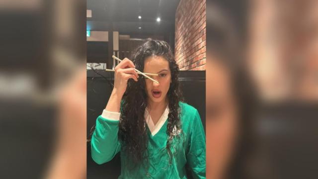 Los restaurantes que vuelven loca a Rosalia en Madrid y Barcelona