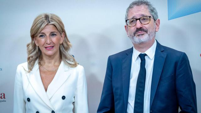 La vicepresidenta segunda y líder de Sumar, Yolanda Díaz, y el sindicalista Carlos Martín Urriza, de CCOO.