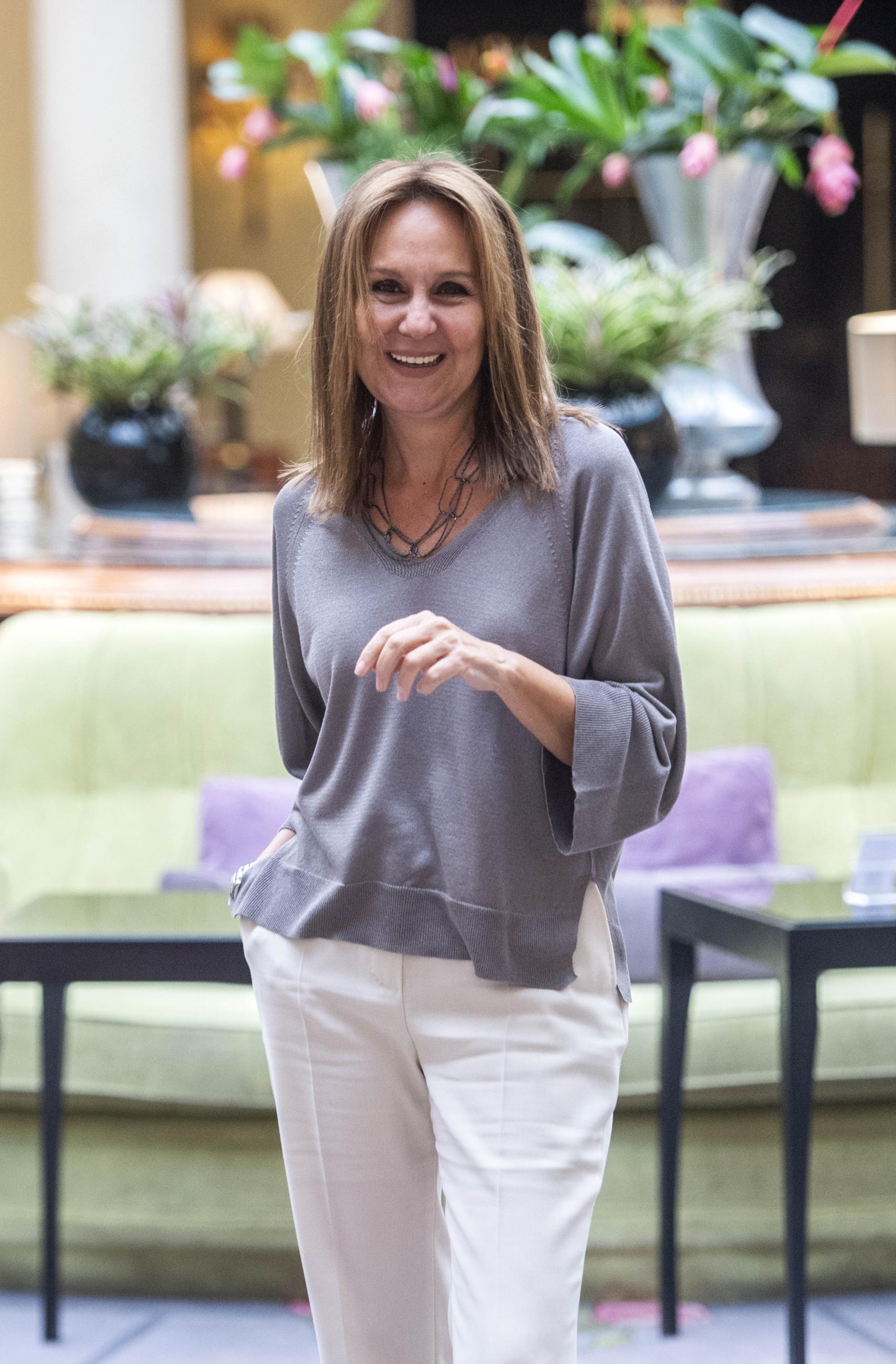 Foto de archivo de María Dueñas durante una entrevista en 2021.