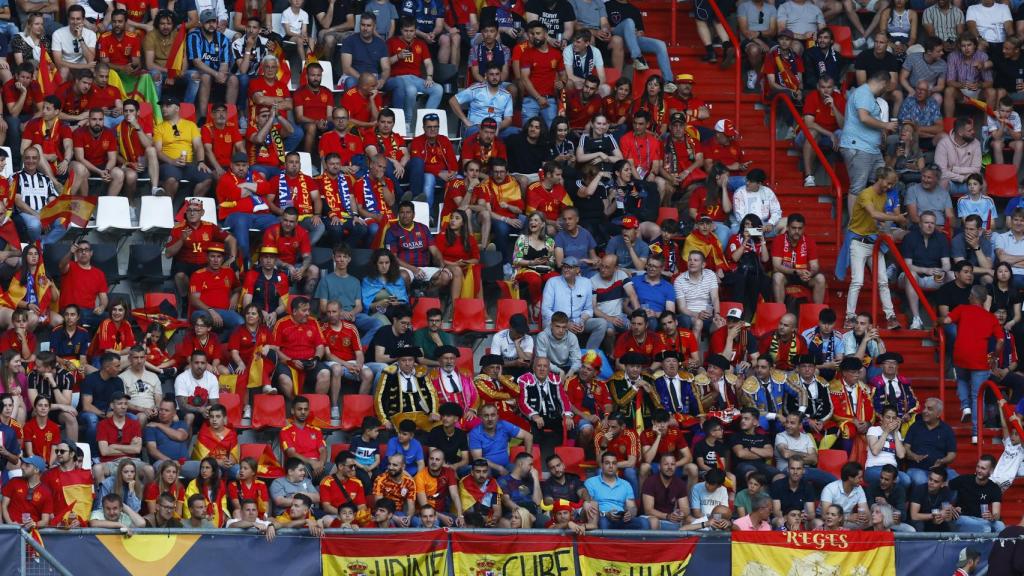 Aficionados españoles, en el partido ante Italia.