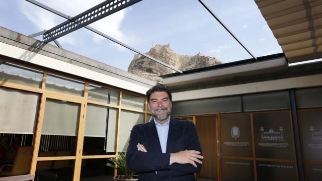 Luis Barcala, en una entrevista concedida a Efe a principios de mayo.