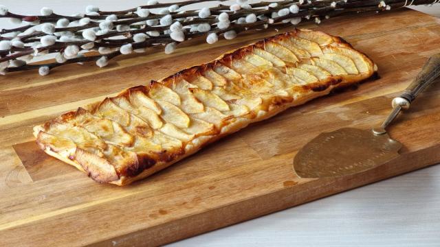 Tarta de manzana y miel, la receta más fácil para hacer con niños