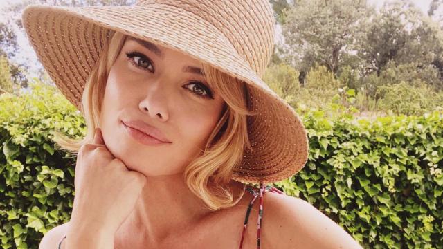 Patricia Conde con un delicado body de flores, firmado por Antik Batik.