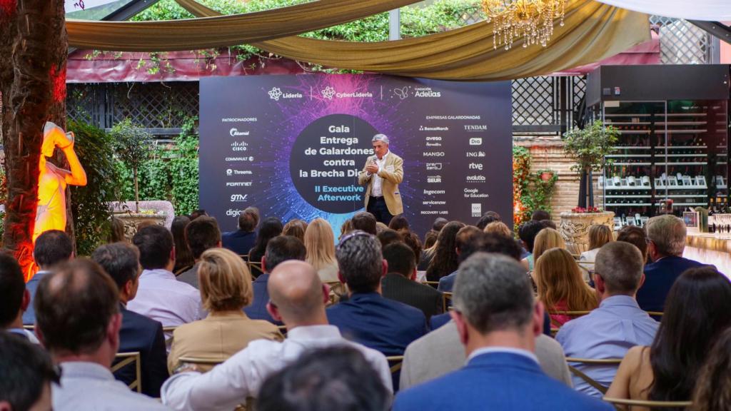 Acto de presentación de los I Premios Contra la Brecha Digital.
