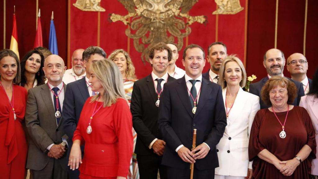 Nueva Corporación municipal de Toledo con Milagros Tolón dejando la Alcaldía