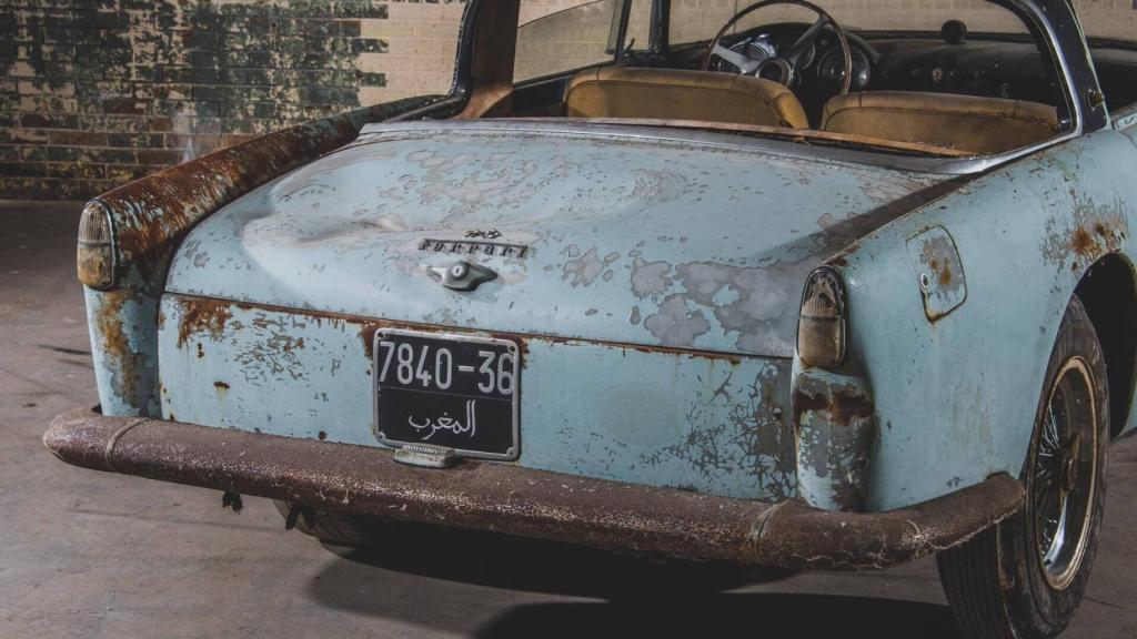 El Ferrari 250 GT Coupe Speciale con matrícula trasera en caracteres árabes.