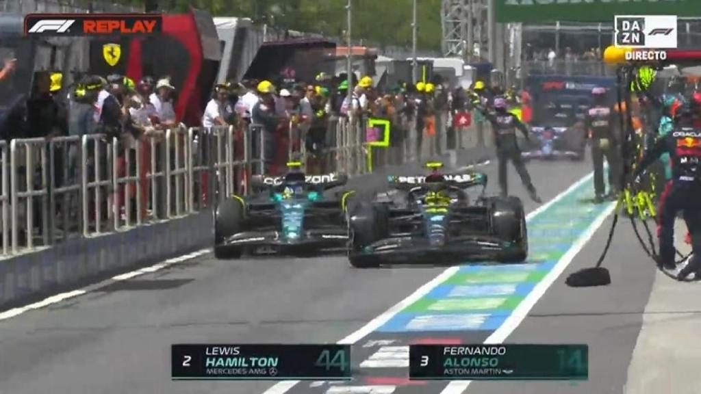 Incidente entre Alonso y Hamilton en boxes