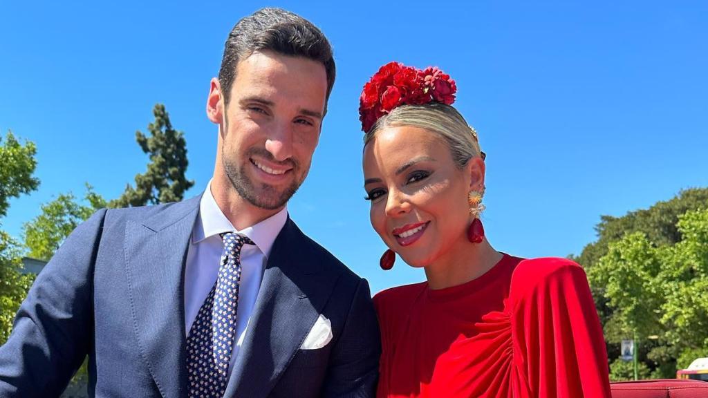 Sergio Rico junto a su esposa y razón de amor, Alba Silva, en una imagen de sus redes sociales.