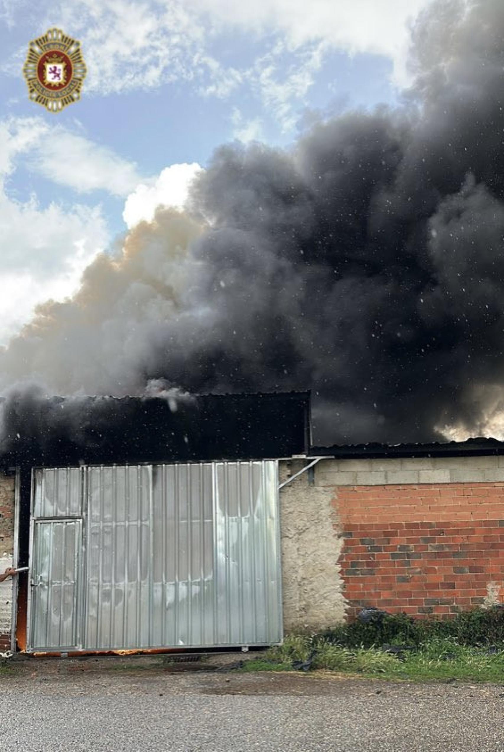 Incendio en una finca ganadera de Trobajo del Cerecedo