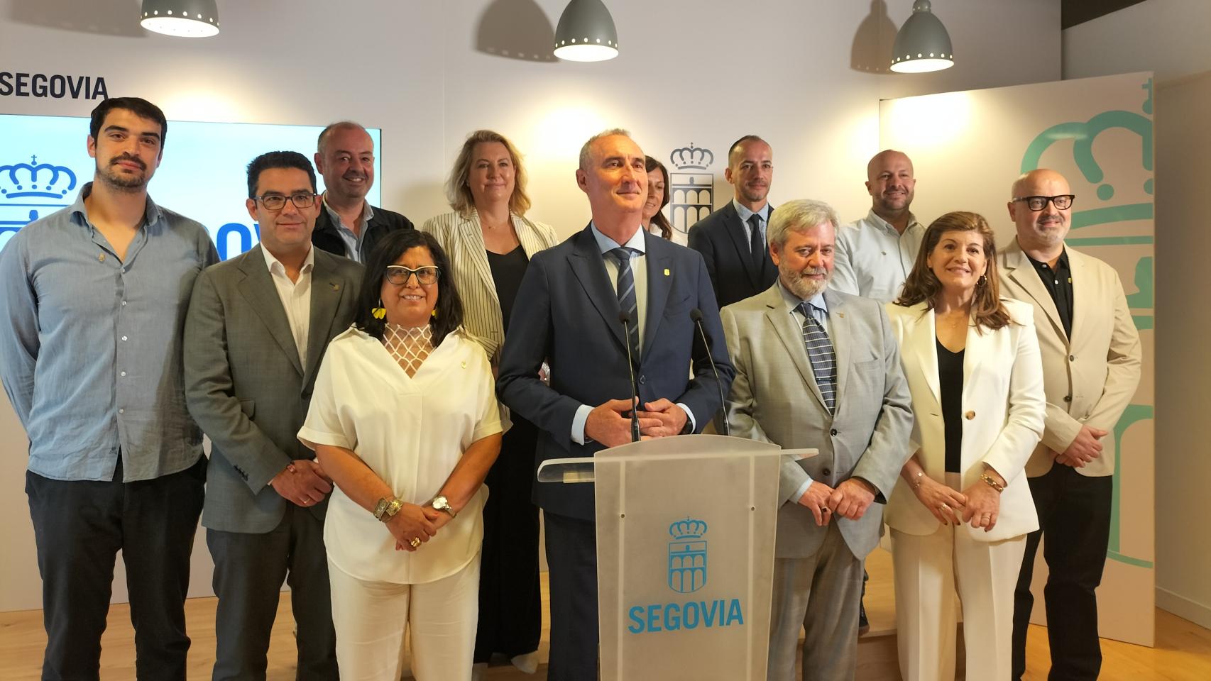 El equipo de Gobierno del Ayuntamiento de Segovia dirigido por José Mazarías.