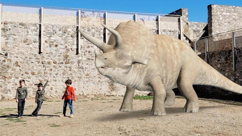 Niños usando la realidad aumentada de Google