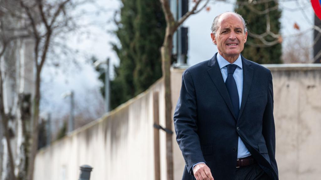Francisco Camps llega a la Audiencia Nacional para asistir al juicio, en una imagen de archivo.