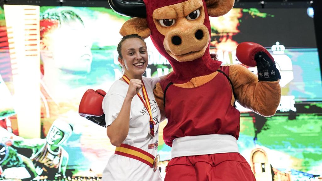 La vallisoletana Laura Pequeño tras ganar el campeonato de España