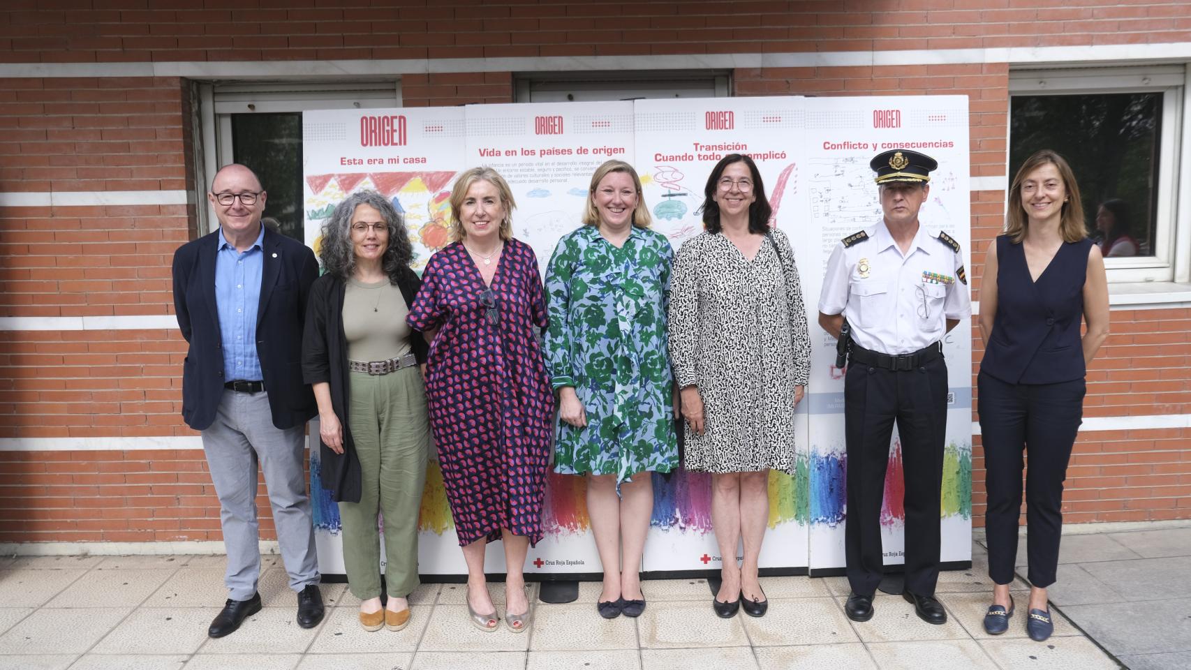La Junta y la Subdelegación del Gobierno en Valladolid se reúnen con Cruz Roja para conmemorar el Día Mundial de las Personas Refugiadas