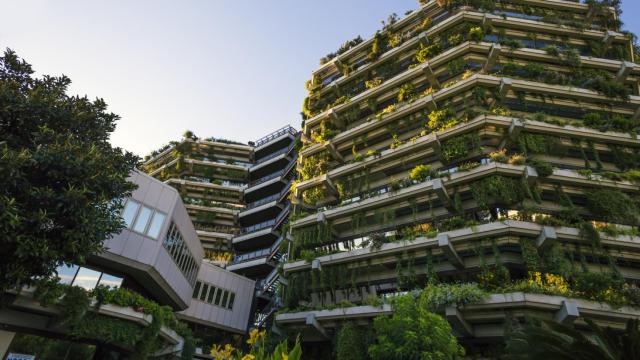 La descarbonización de la edificación nos acerca a las ciudades del futuro: más verdes e inclusivas