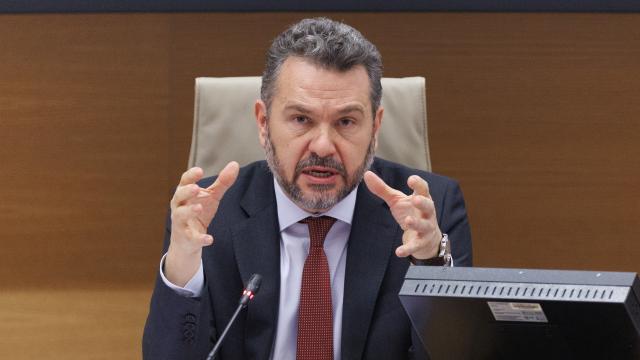 El presidente de la Comisión Nacional del Mercado de Valores (CNMV), Rodrigo Buenaventura, comparece durante la Comisión de Asuntos Económicos y Transformación Digital.