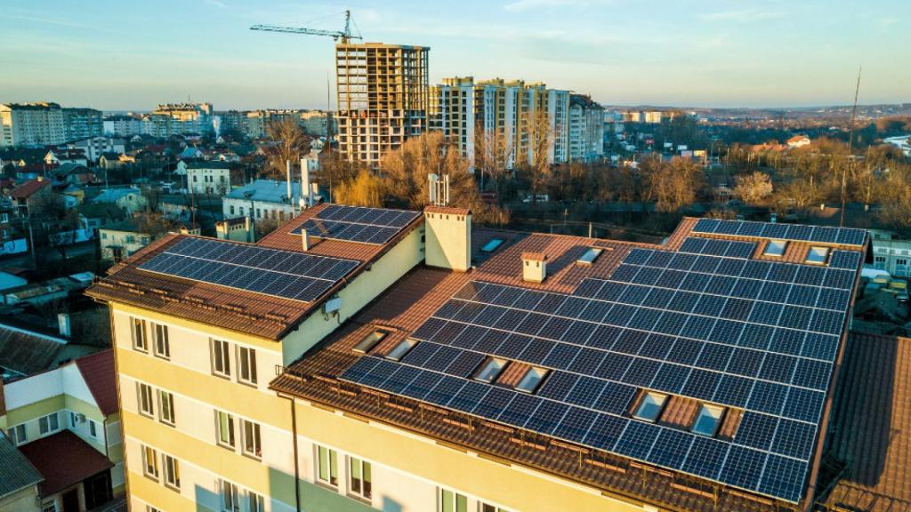 Edificios con paneles solares