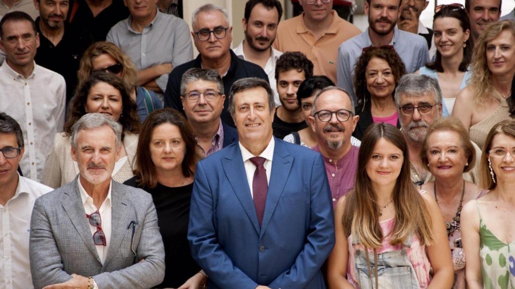 Ernesto Pimentel se presenta a rector de la UMA.