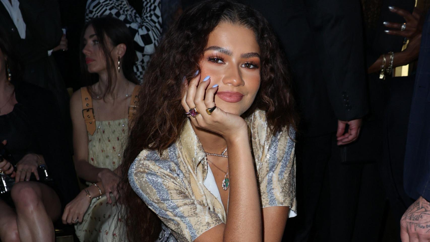 Zendaya en el desfile de Louis Vuitton durante la Paris Fashion Week 2023