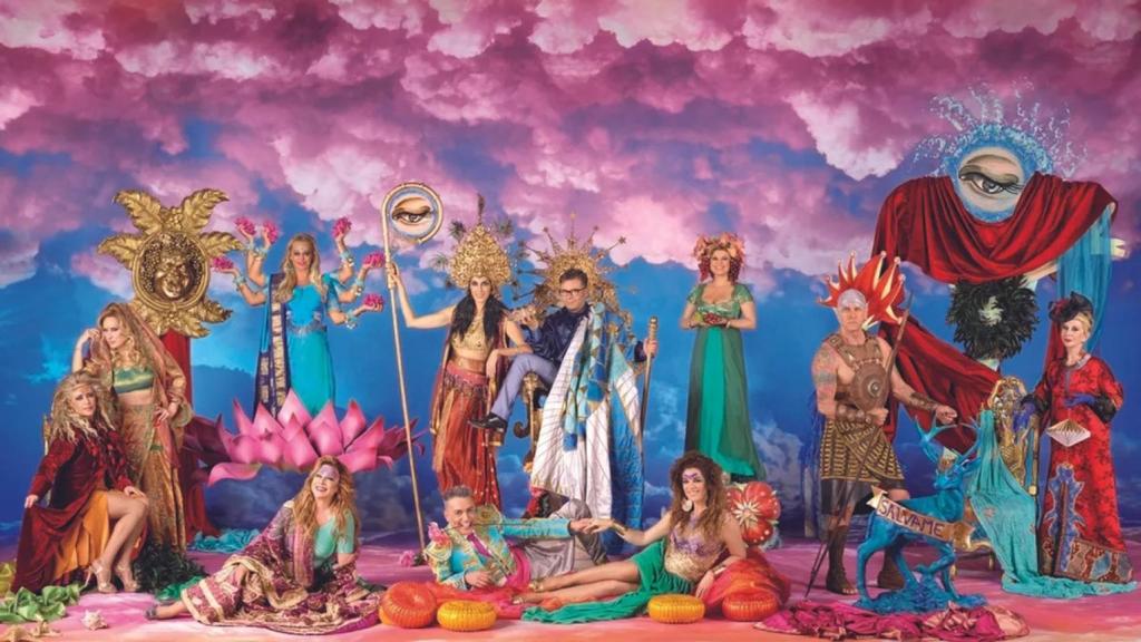 Retrato que hizo la fotógrafa Ouka Leele a los colaboradores de 'Sálvame' por su quinto aniversario.