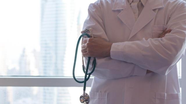 Imagen de archivo de un médico.