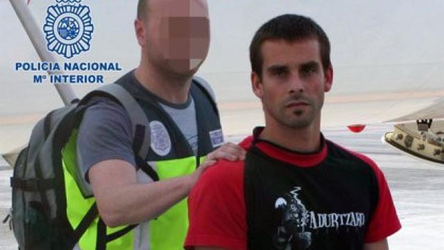 Gorka Betalaza Vilagrasa, tras ser detenido en 2011.