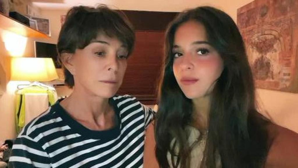 Lydia Bosch y su hija Ana, en TikTok.