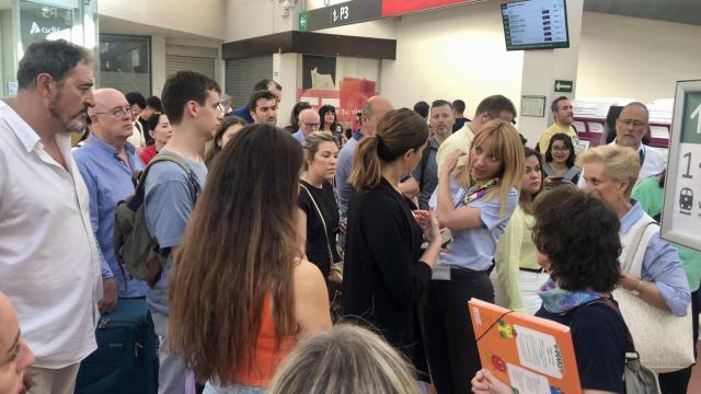 Siguen los retrasos: los usuarios del tren AVANT Madrid-Ciudad Real-Puertollano no pueden más