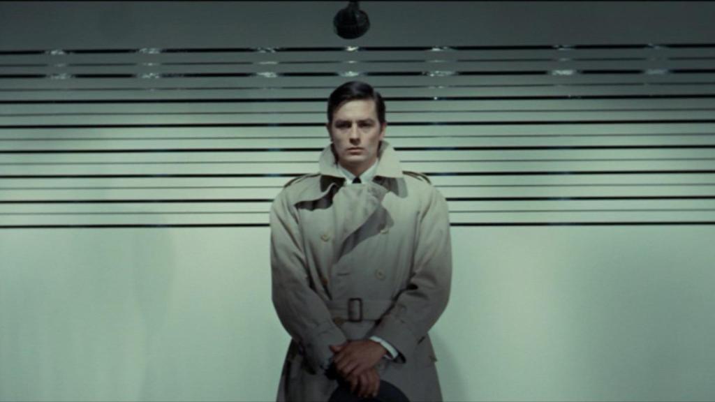 El hierático Alain Delon de 'El silencio de un hombre' (1967), de Jean-Pierre Melville