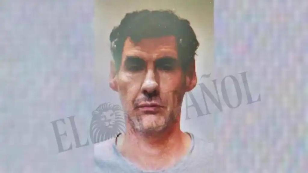 Fotografía de la ficha policial del exjefe de Policía investigado.