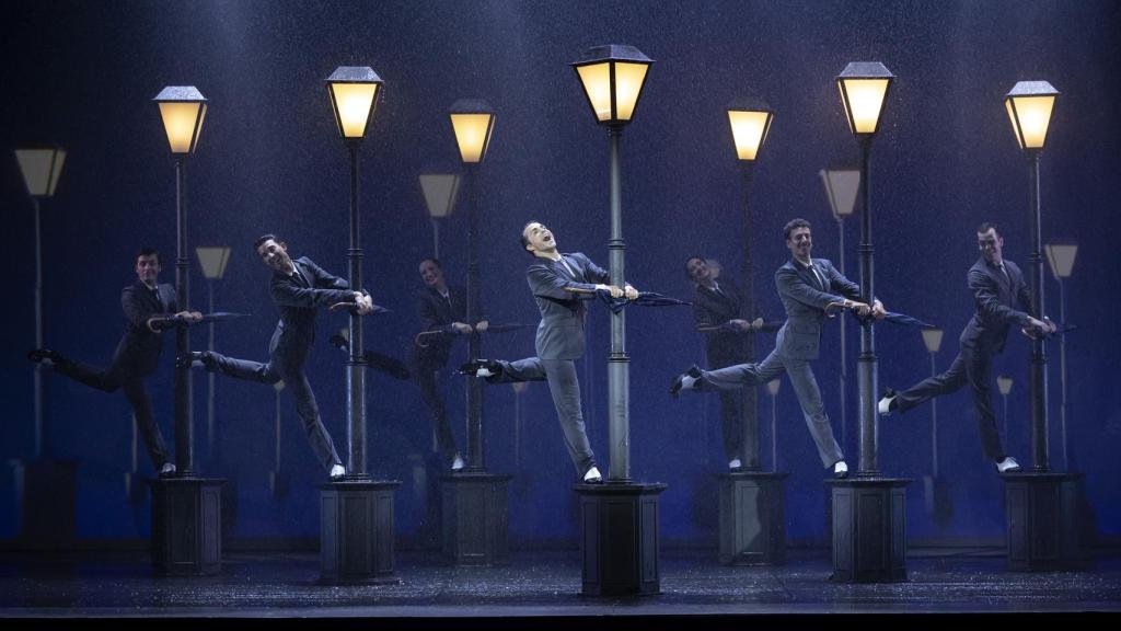 El musical de 'Cantando bajo la lluvia' es mucho más que un chaparrón.