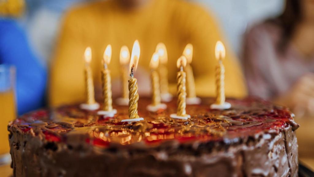 Un pastel de cumpleaños.