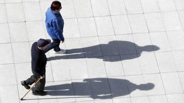 Dos personas mayores, en imagen de archivo.