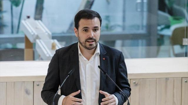 El coordinador de Izquierda Unida (IU) y ministro de Consumo, Alberto Garzón, interviene durante la reunión de la Coordinadora Federal de su partido