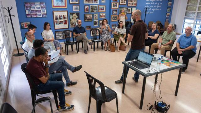Fotografía de la reunión de trabajo.