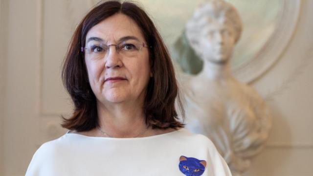 Cani Fernández, presidenta de la Comisión Nacional de los Mercados y la Competencia (CNMC), durante su intervención en el curso de economía organizado por la APIE en la Universidad Menéndez Pelayo.