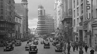 La Gran Vía en los años 50.