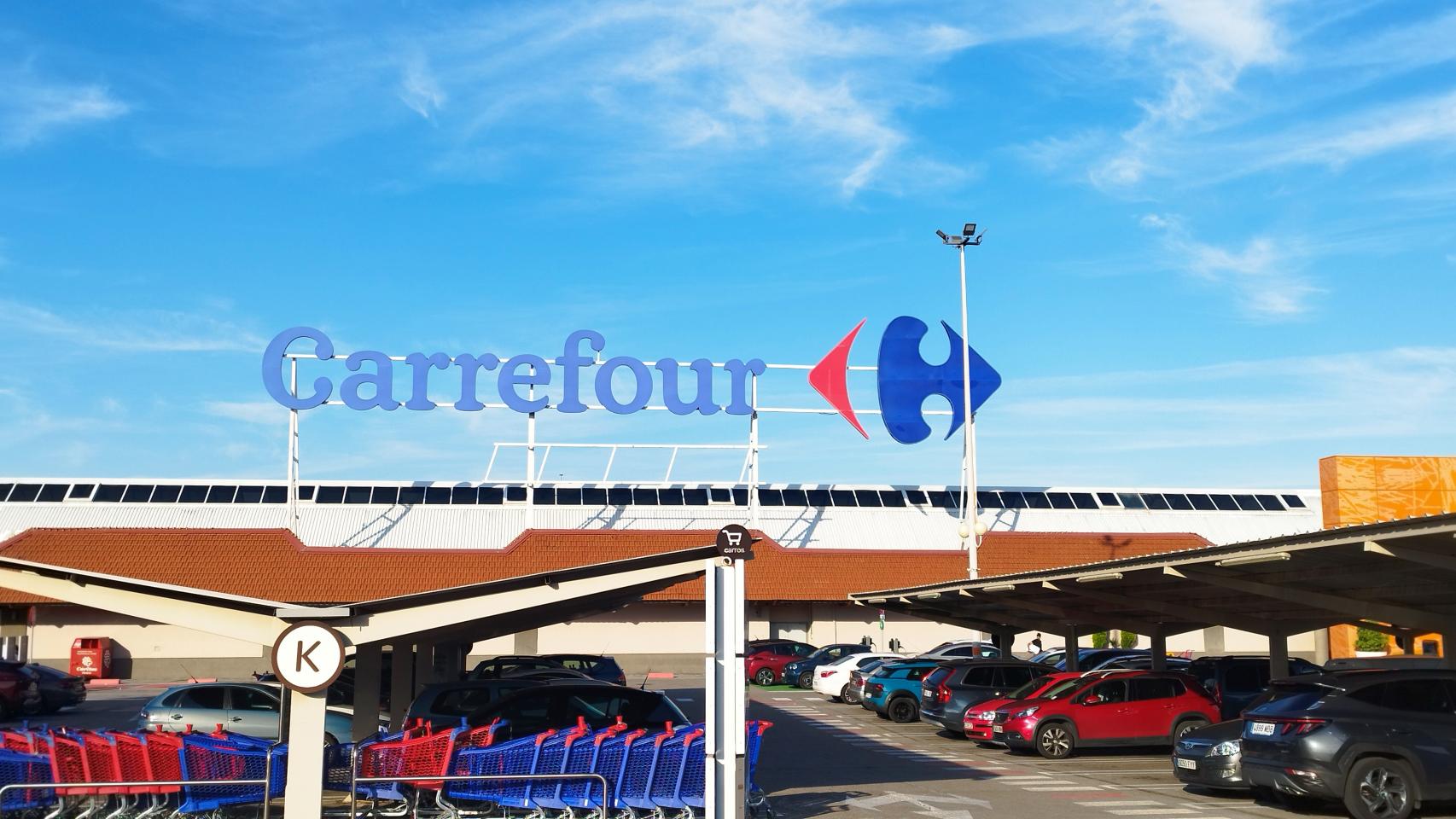 Fachada de Carrefour.
