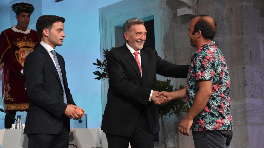 David Vicente (IU) toma posesión de su cargo como diputado