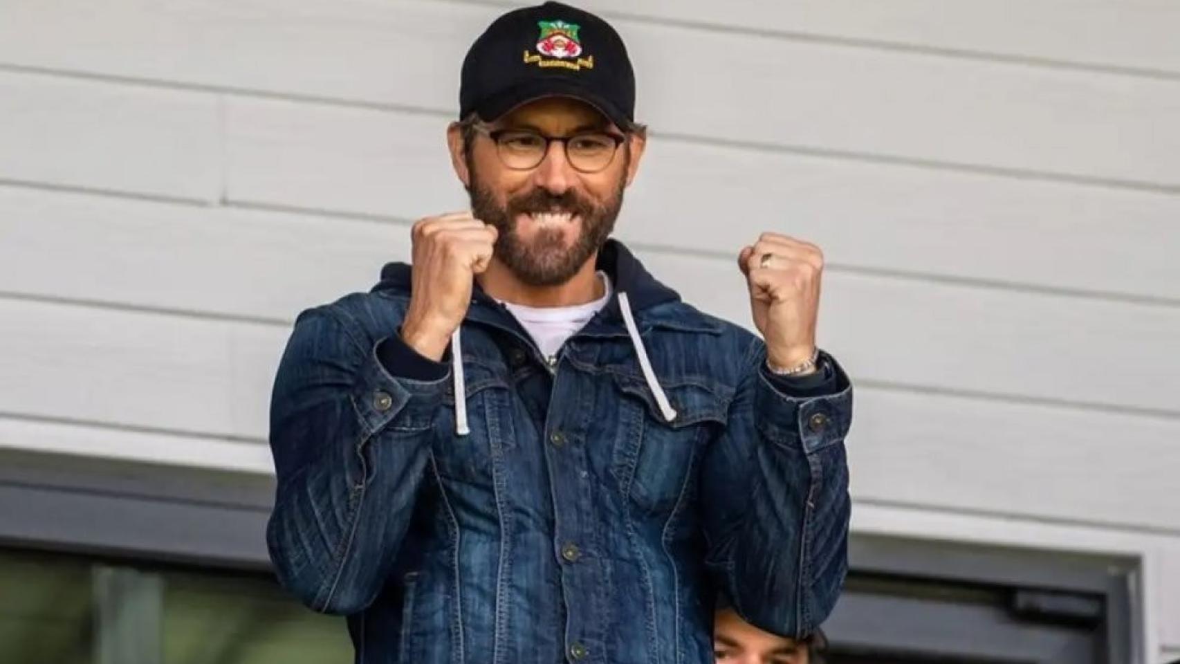Ryan Reynolds, durante un partido del Wrexham.