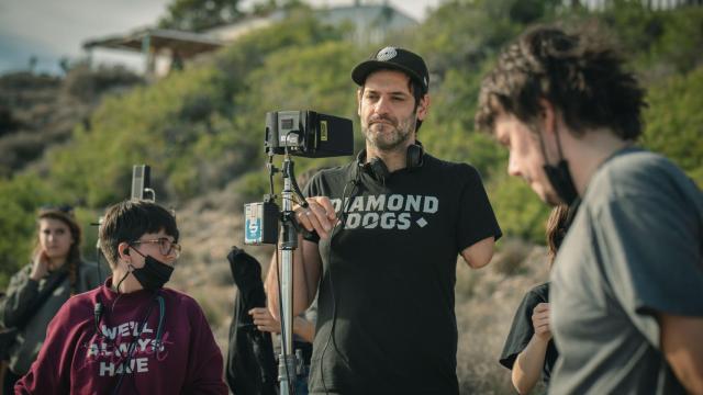 Àlex Lora, en el rodaje de 'Unicornios'