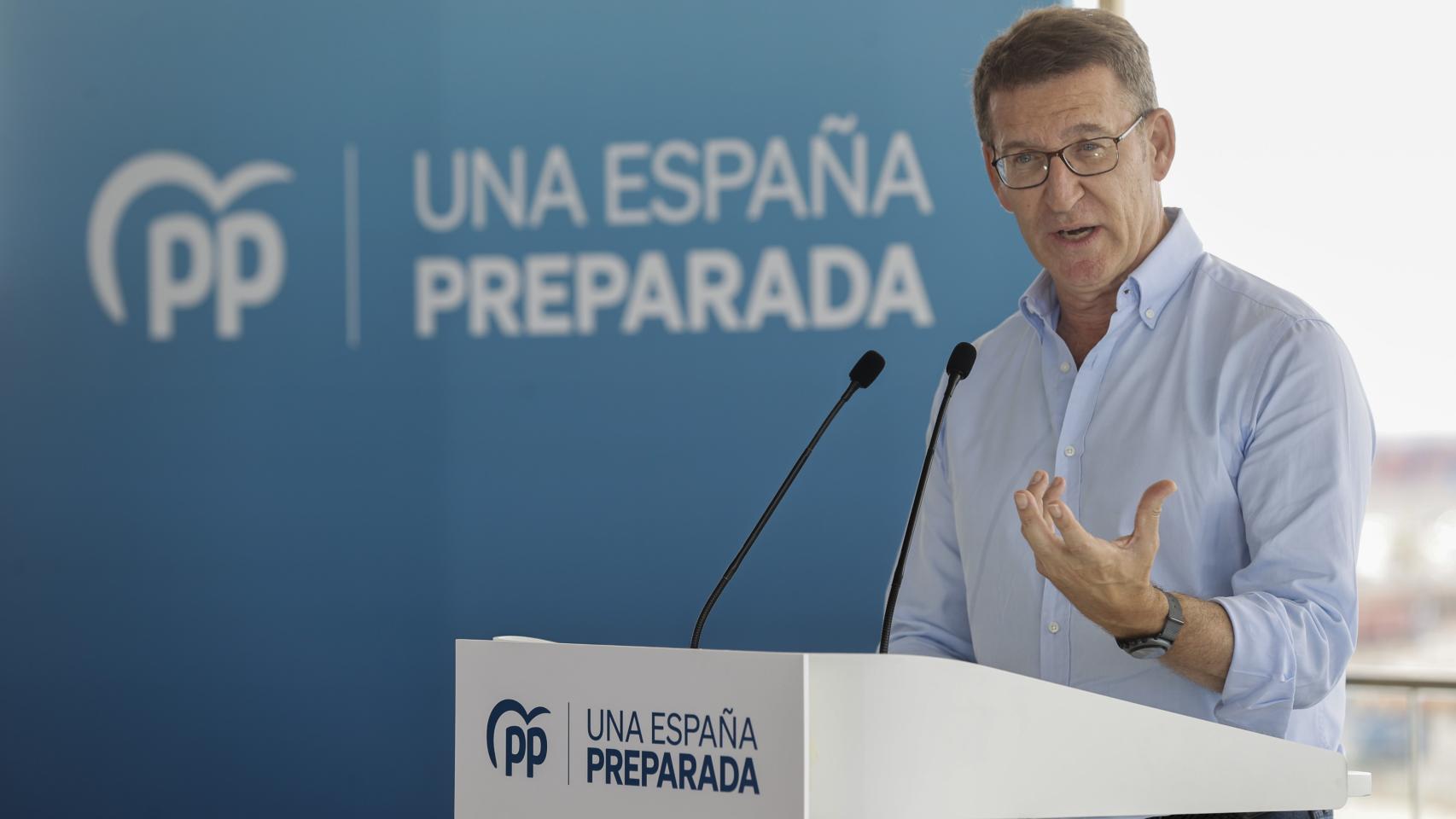 Alberto Núñez Feijóo, durante un mitin en Valencia.