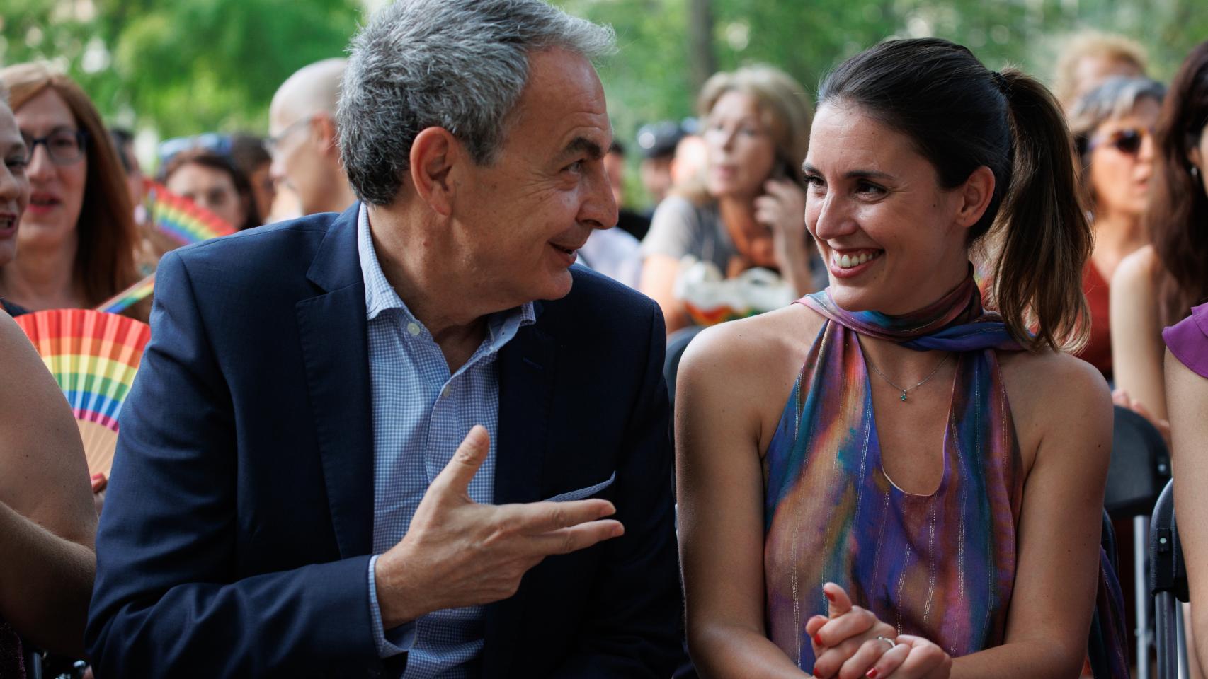 El expresidente del Gobierno, José Luis Rodríguez Zapatero, y la ministra de Igualdad, Irene Montero, este martes en los Reconocimientos Arcoíris.
