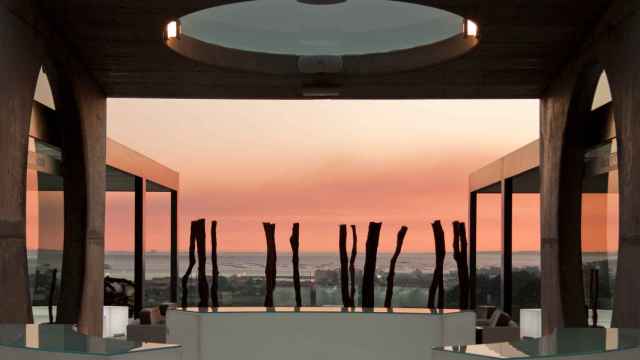 Terraza de las Bodegas Martín Códax en Cambados (Pontevedra).