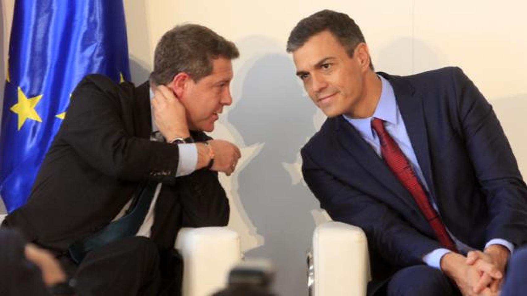 Emiliano García-page y Pedro Sánchez, en una imagen de archivo.