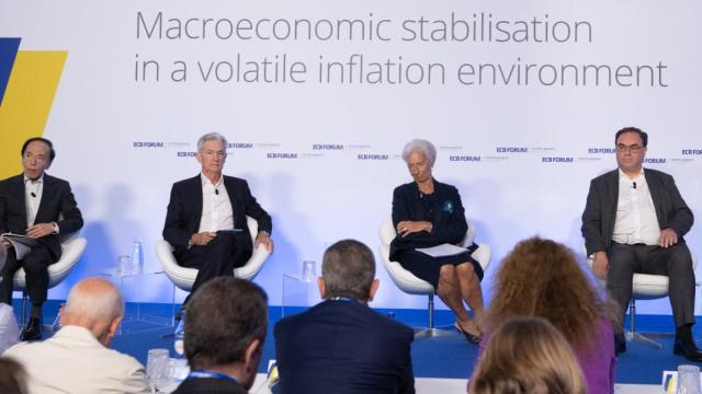 De izquierda a derecha, el Banco de Japón, Kazuo Ueda; el presidente de la Fed, Jerome Powell; la presidenta del BCE, Christine Lagarde, y el presidente del Banco de Inglaterra, Andrew Bailey.