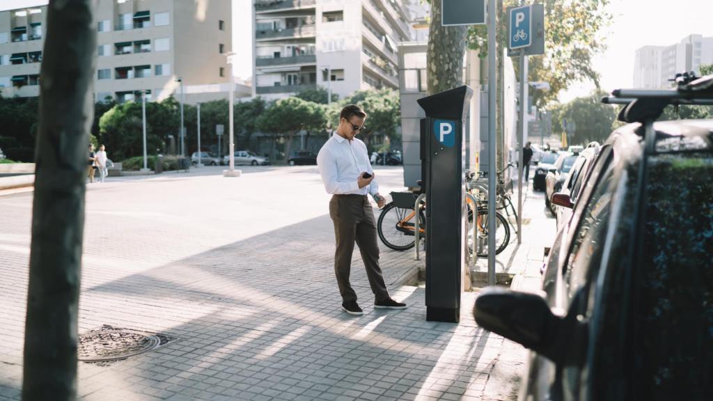 Por qué no van a funcionar los parquímetros en este barrio de Madrid durante el Orgullo Gay 2023