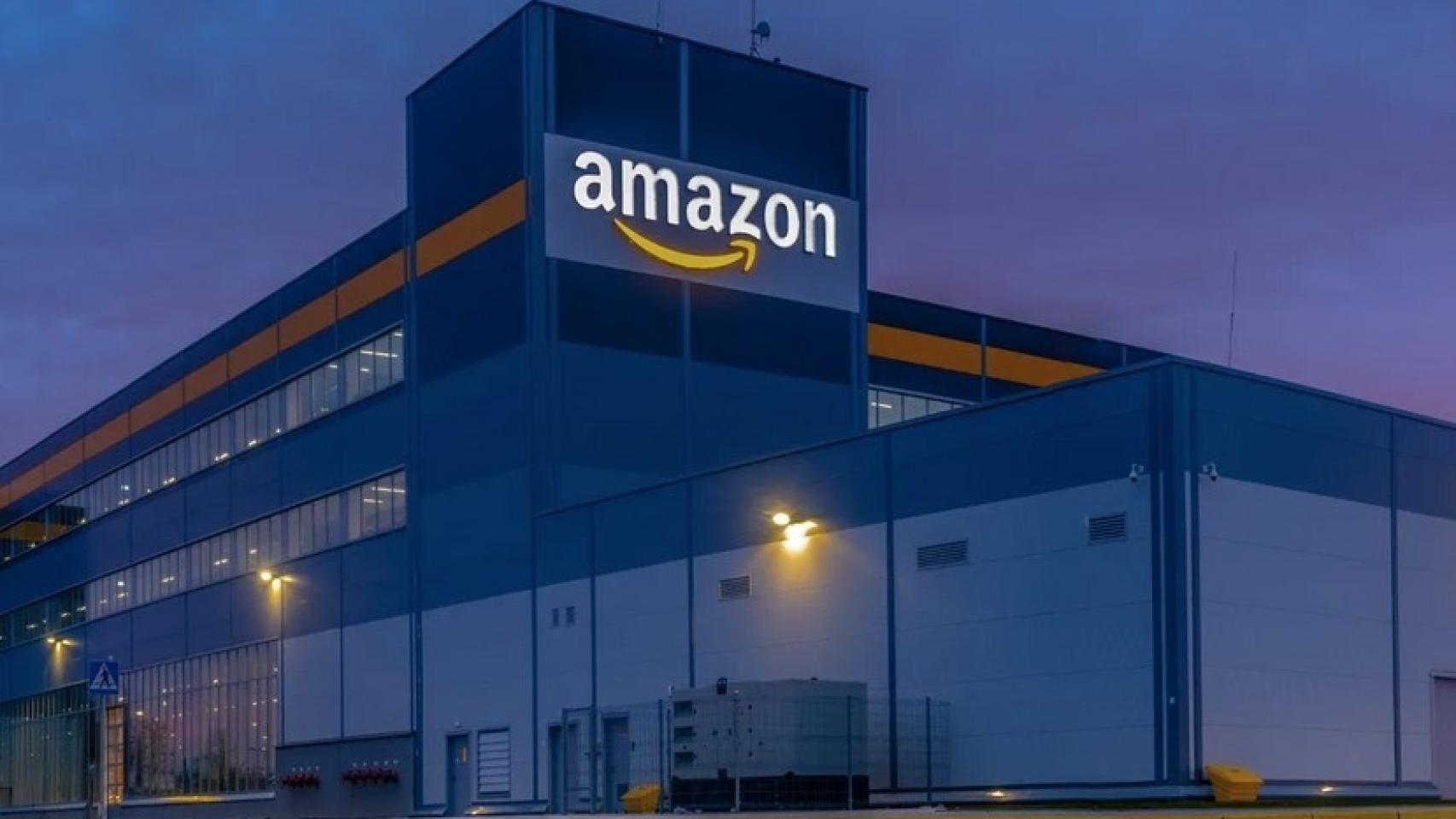 Fachada Amazon.