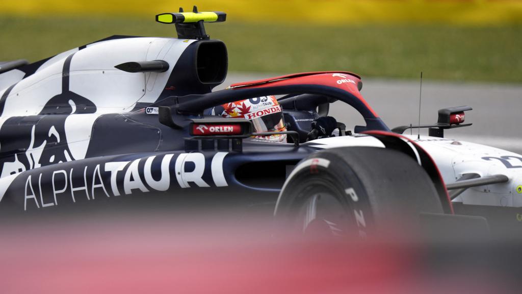 Yuki Tsunoda, al volante de uno de los AlphaTauri